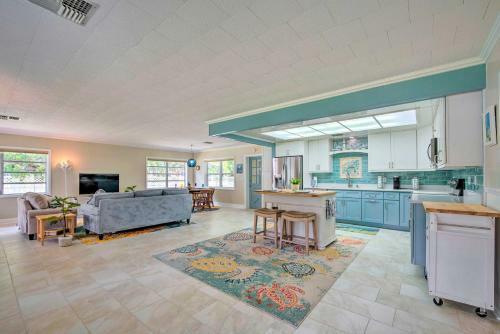 Riverview Homosassa Escape With Dock And Lanai!