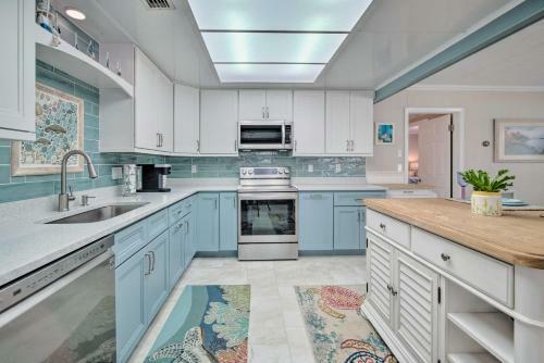Riverview Homosassa Escape With Dock And Lanai!