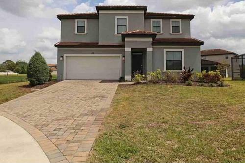 Spacious 6bdrm Villa Near All The Attractions!!