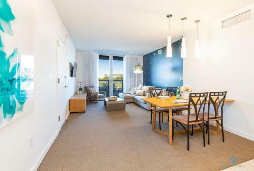 Modern Resort Pool Resort Modern Apartment 2 Br 2 Br Poo
