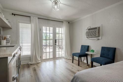 Fully Renovated Indian Rocks Beach Getaway