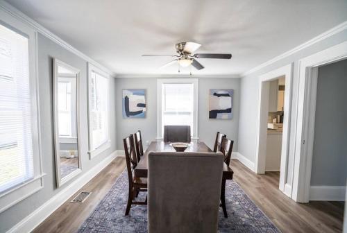 Beautiful Avondale Retreat - With Pool - Sleeps 10