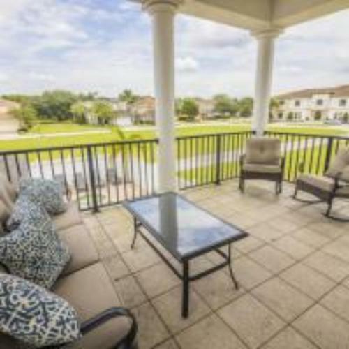 Kevin's Reunion Resort Vacation Home