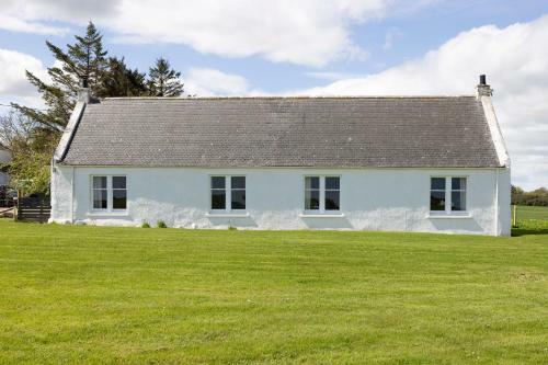 Altido Gorgeous Cottage With Garden & Great Views
