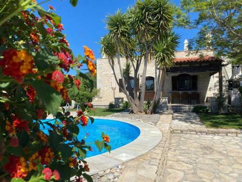 Villa Lia-clara, Villa Mit Privatem Pool