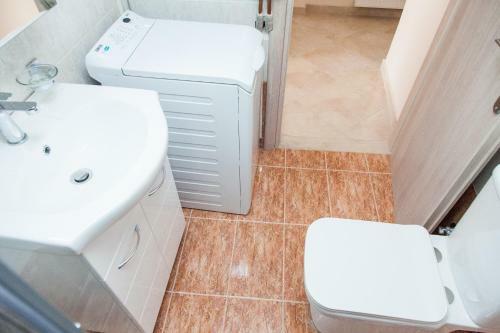 Great Apartment In Piraeus