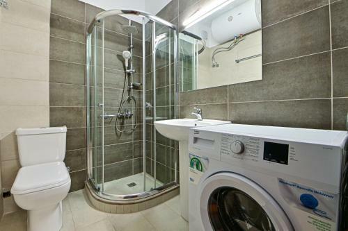 Stunning Apartment Located Close To Piraeus Port (?2)