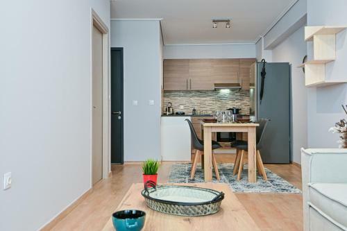 Stunning Apartment Located Close To Piraeus Port (?2)