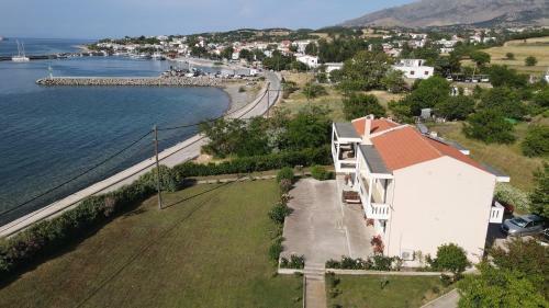 Aktaion Apartments