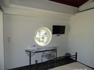 Ianos Hotel