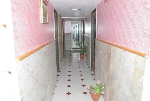 Oyo 89600 Hotel Ravi Palace Rajkot