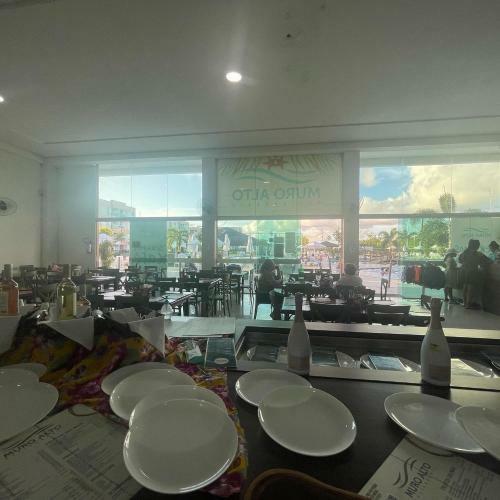 Apartamento Muro Alto Condom�nio Clube