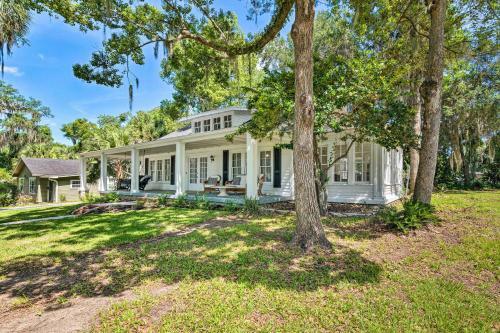 Southern-style Ocala Home Less Than 1 Mi To Downtown!