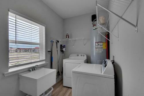 Toes In The Sand By Pensacola Beach Properties