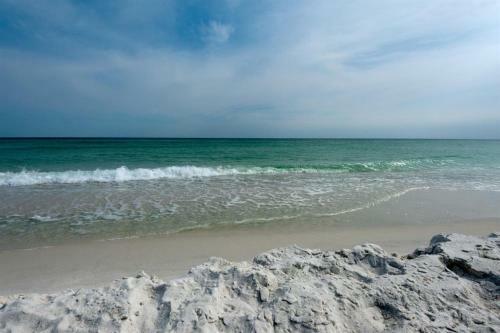 Toes In The Sand By Pensacola Beach Properties