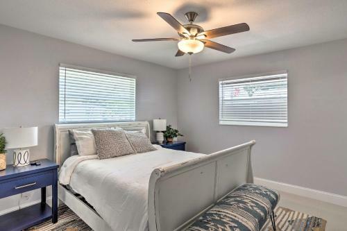 Family Friendly Home About 1 Mi To Beach Parks!