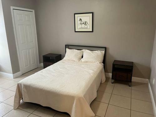 Rent Luxe 5 Star Villa 4 Bedroom Pool/bbq/