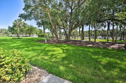 Apartamento Waterfront Condo With Boat Dock, Gym And Pool!