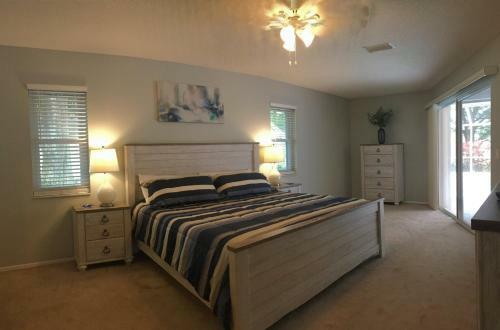 Pure Paradise - Private Villa With Heated Pool - Sleeps 8