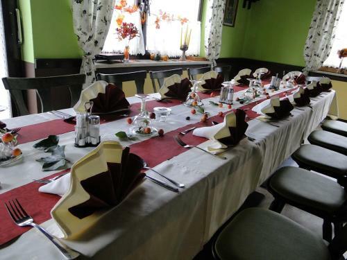 Hostal Gasthof Papillon
