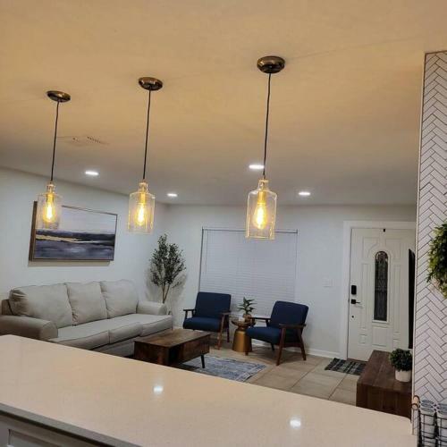 New! Perfect Vacation Home With Pool Near Beaches