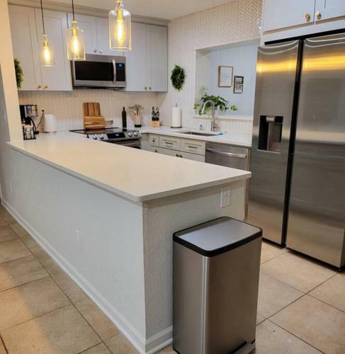 New! Perfect Vacation Home With Pool Near Beaches