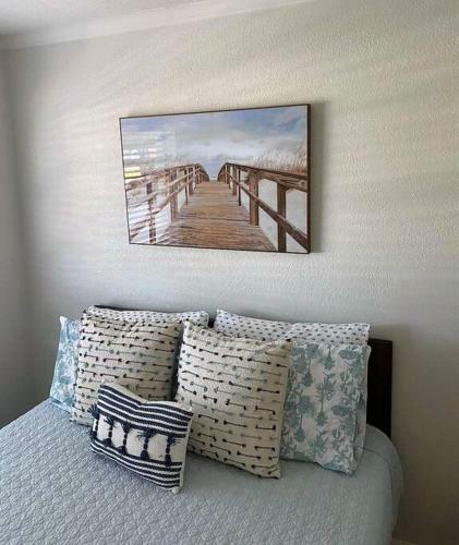 New! Perfect Vacation Home With Pool Near Beaches