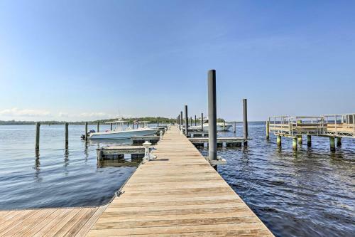 Apartamento Cheerful Condo With Community Pool And Boat Dock!
