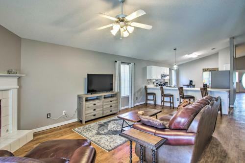 Pensacola Home About 2 Mi To Perdido Bay Beaches!
