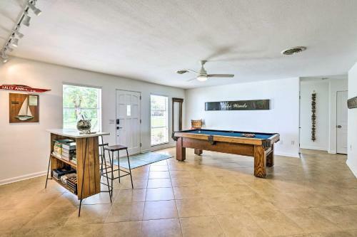 Lakefront Tavares Home With Sunroom And Boat Dock