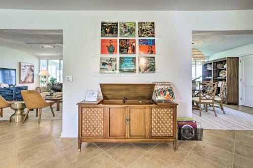 Lakefront Tavares Home With Sunroom And Boat Dock