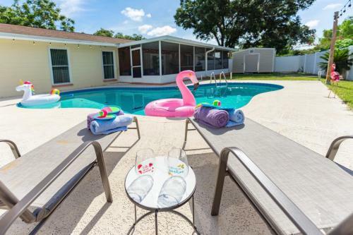 The Flamingo*4bed*pool*jacuzzi*foosball
