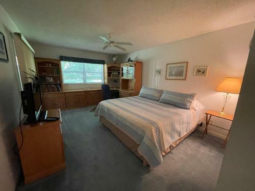 Carolina Court 1311
