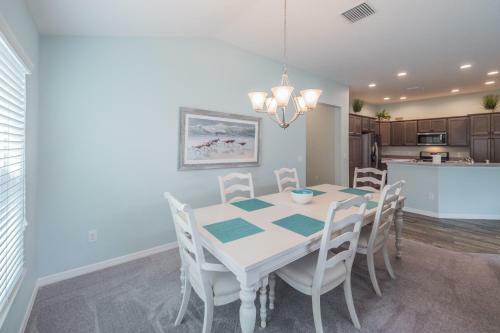 The Villages - Penney Lane 5783