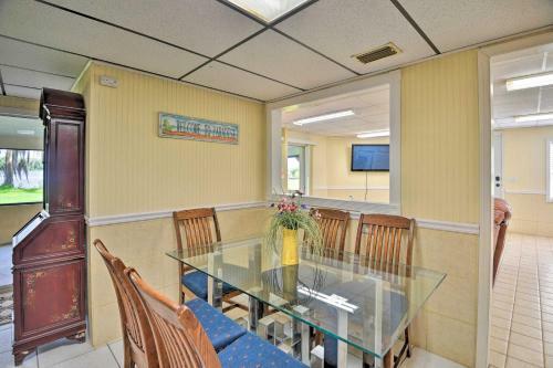 Waterfront Welaka Escape With Private Docks!