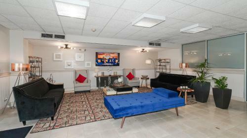 Apartamento Ramada 614 - All-new, Huge Pool, Tiki Bar!