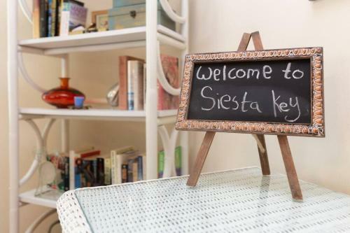 Siesta Villa Coralline - Charming Beach Villa On Siesta Key