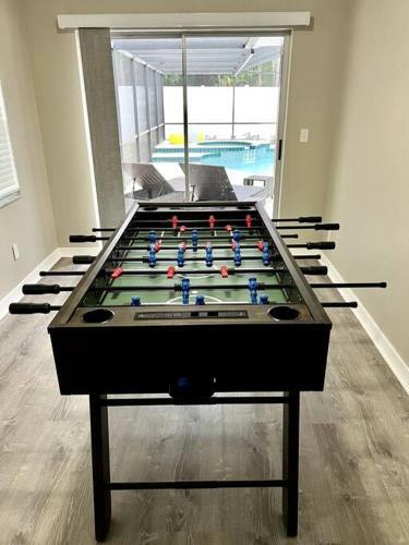 Sarasota Contemporary 4 Bedroom Home With Pool