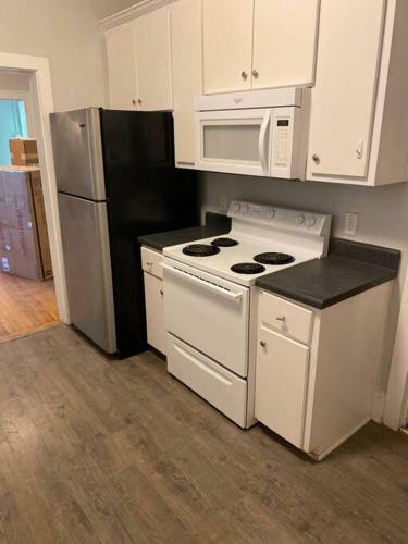 3br Private Oasis W/fenced Backyard - Sleeps 10