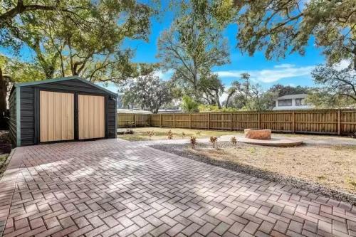 Sought After Seminole Secret Bungalow And Tesla Available
