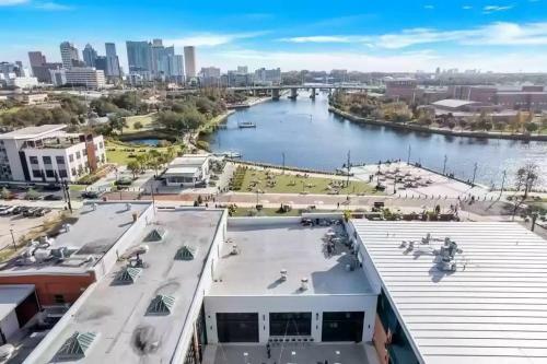 Sought After Seminole Secret Bungalow And Tesla Available