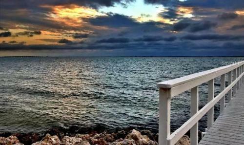 Apartamento New! 3 Bed X 2 Bath Amazing Water View!