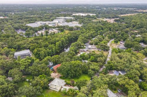 Hillsborough River Hideaway