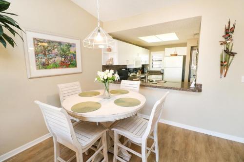 Ocean Village Club F33