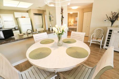 Ocean Village Club F33