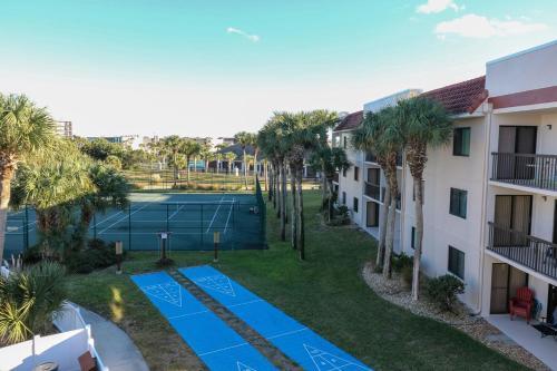 Ocean Village Club F33