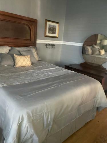 Hostal 150 Year Old Restored Lincolnville Cottage
