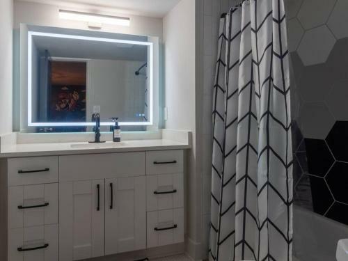New!! Five75lux Atl Located In Downtown Atlanta