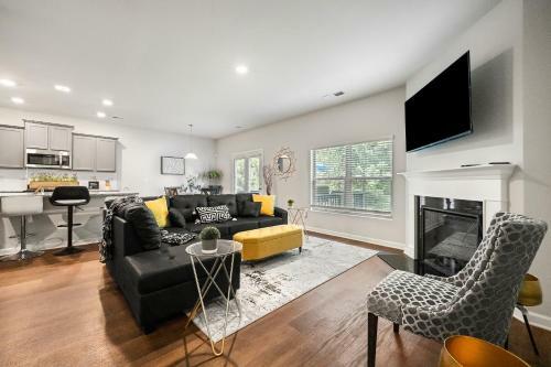Atlanta 6 Bedroom With Indoor Open Space And Pool Table