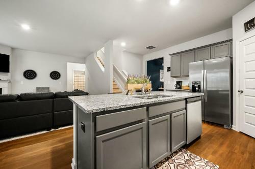 Atlanta 6 Bedroom With Indoor Open Space And Pool Table